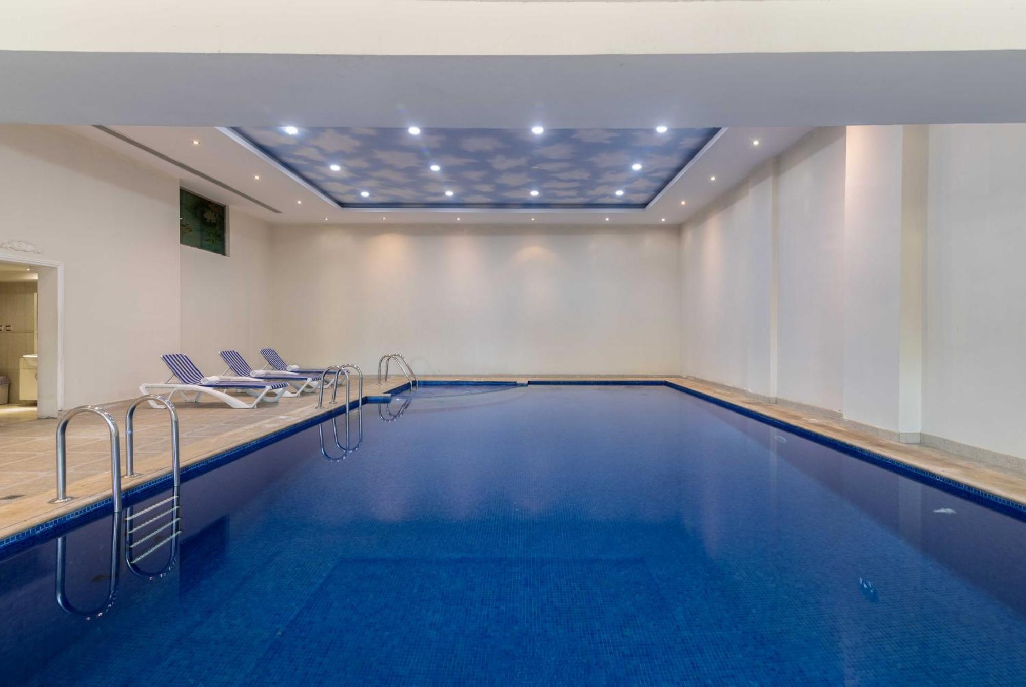 Warwick Al Jubail Hotel Exterior photo